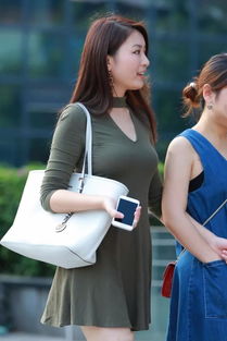 女子闯警局称前夫扣押她的宠物狗,再不还就撬门锁,被抓也不怕